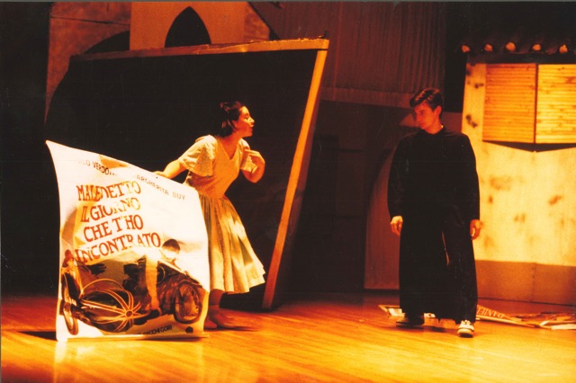 Aggiungi un posto a tavola (1993)